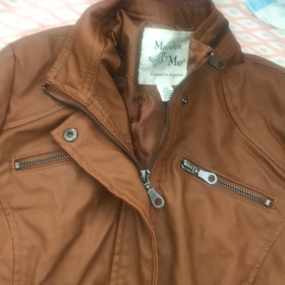 Leather jacket - Picture 3 of 4